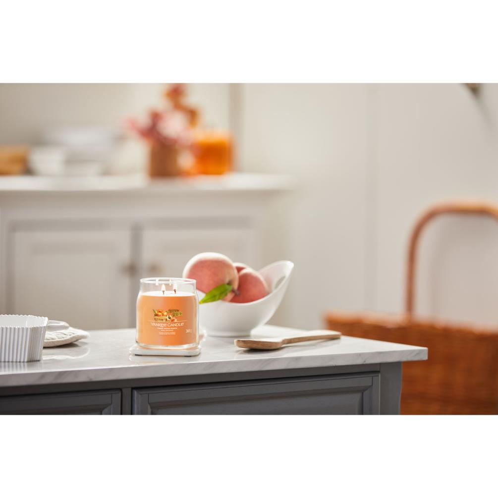 Yankee Candle Farm Fresh Peach Medium Jar Extra Image 2